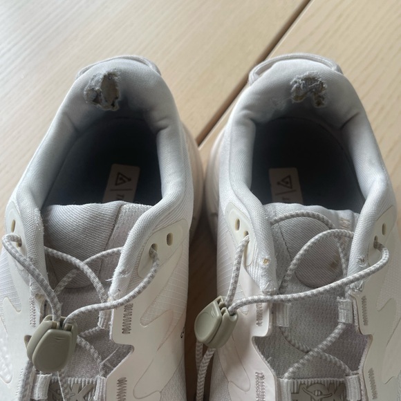 HOKA Transport White Running Shoes women’s size 6.5, ladies Hoka shoes size 6.5 - Picture 7 of 8